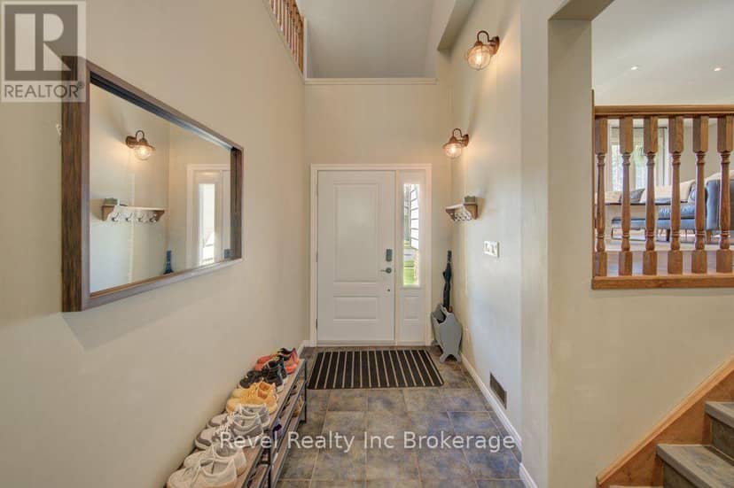 1119 Mohawk Street — photo 3 of 40