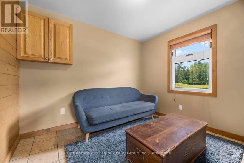 573 Browns Road — photo 32 of 40