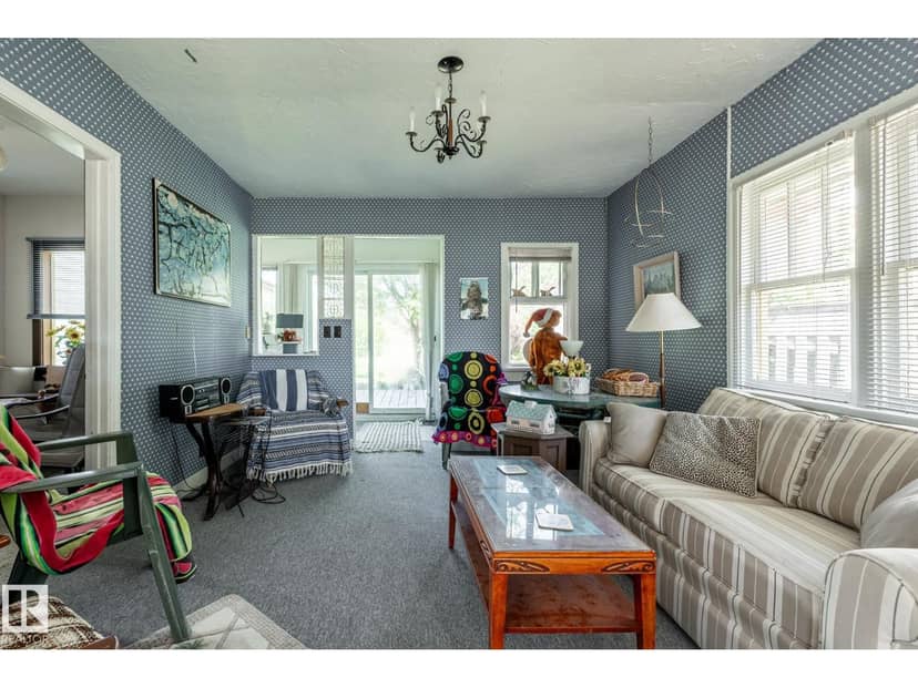614 1 AV — photo 30 of 40
