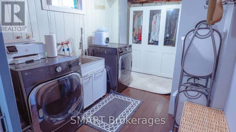 23 Moffatt Street — photo 26 of 31