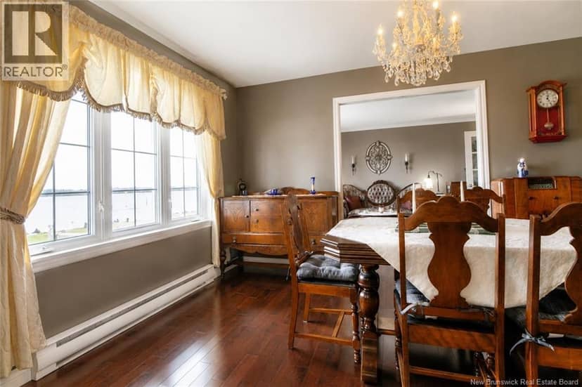 13 Maple Drive — photo 19 of 40