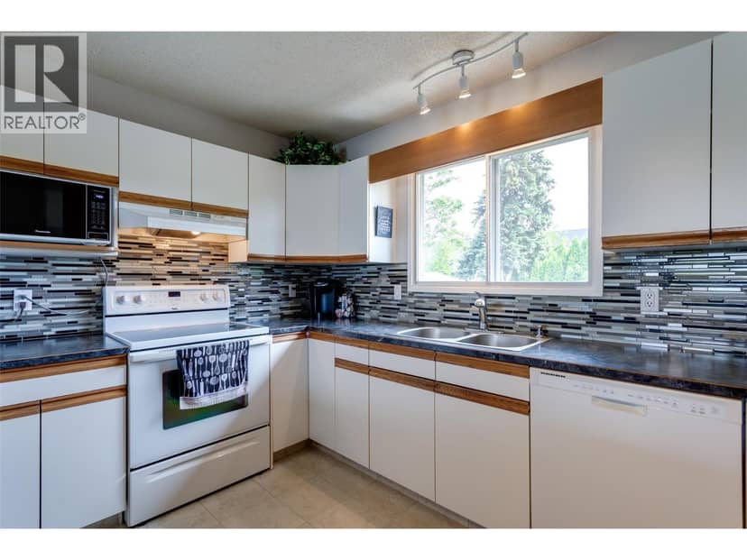 685 Quigley Road, Kelowna, photo 2