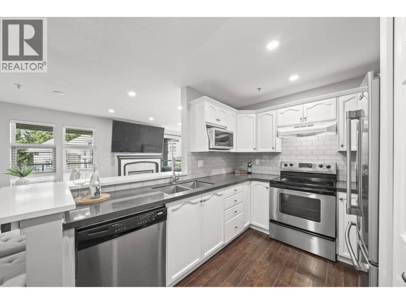 506 301 MAUDE ROAD, Port Moody, photo 2