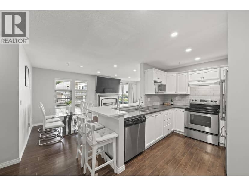 506 301 MAUDE ROAD, Port Moody, photo 3