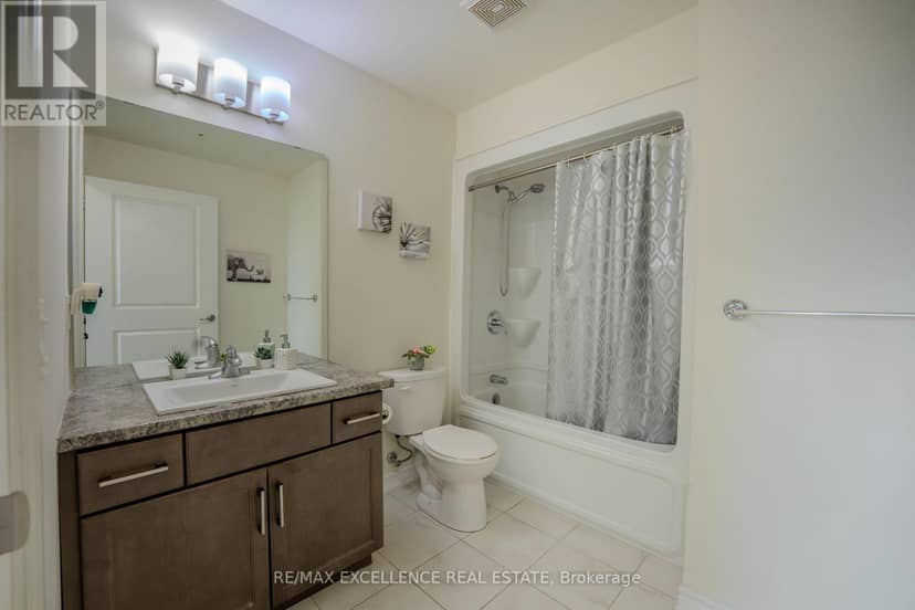 420 - 640 Sauve Street — photo 12 of 17