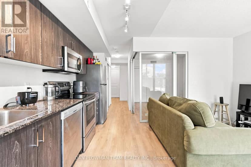227 - 20 Meadowglen Place — photo 6 of 40