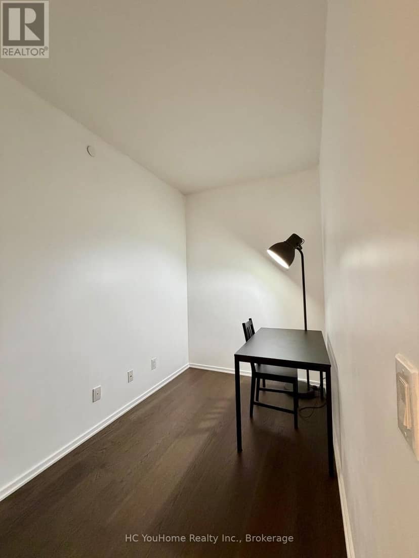 5507 - 1 Bloor Street E — photo 15 of 40