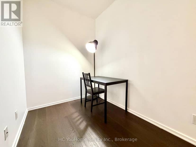 5507 - 1 Bloor Street E — photo 16 of 40