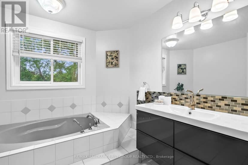 60 Spiers Crescent — photo 18 of 26