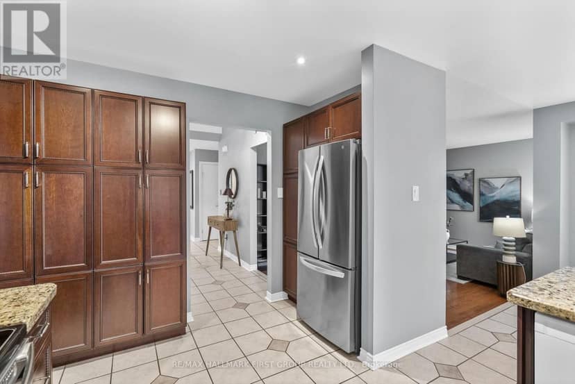 60 Spiers Crescent — photo 7 of 26