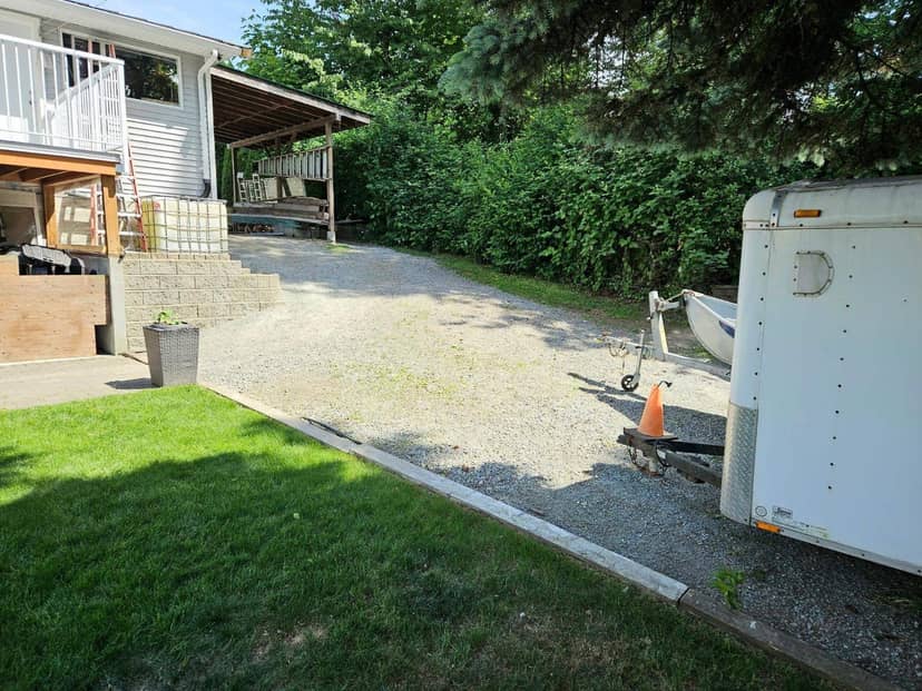 10223 124 Street, Surrey, photo 3