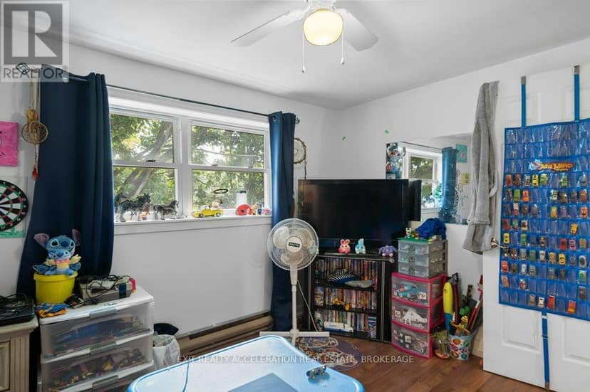 349 Stanley Street — photo 17 of 40