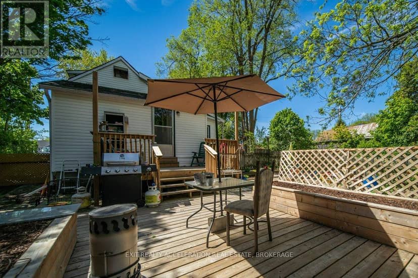 349 Stanley Street — photo 32 of 40