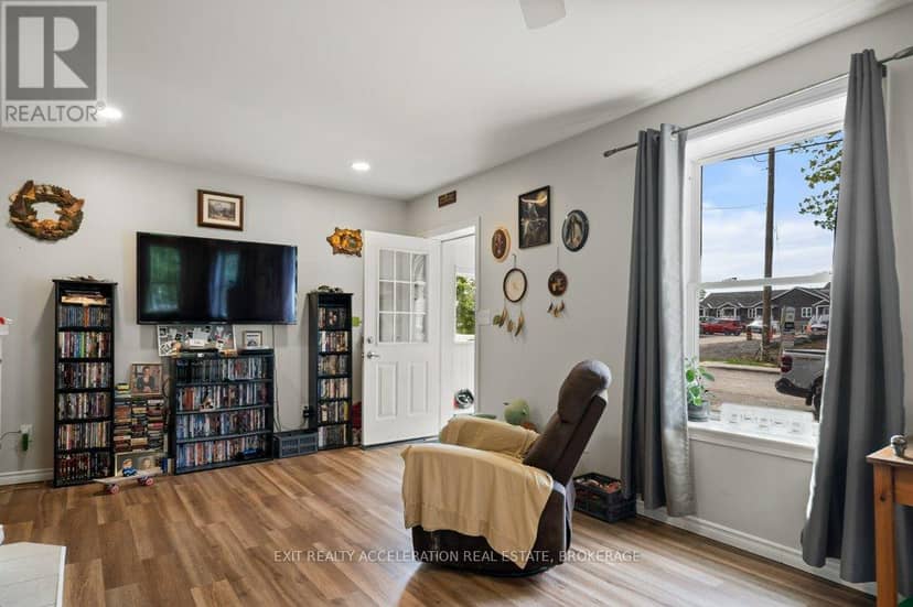 349 Stanley Street, Deseronto, photo 6