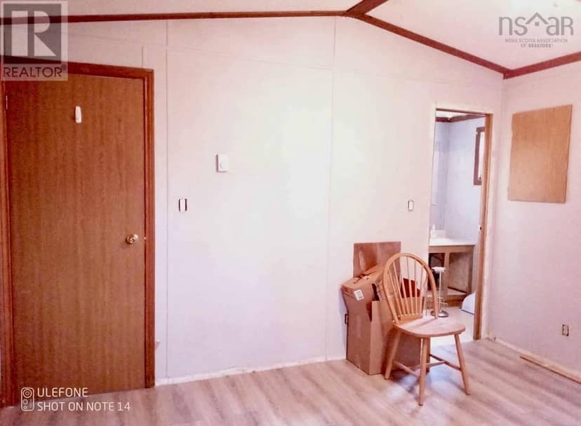 21 Elmwood Drive — photo 14 of 18