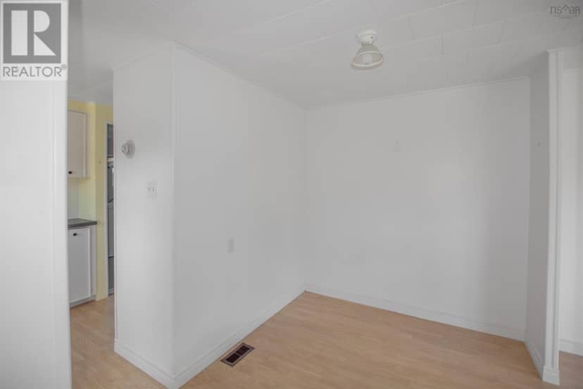 2183 Highway 1 — photo 10 of 32