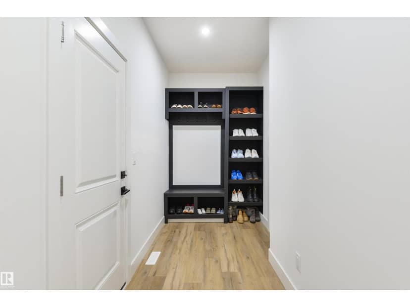 1758 Westerra Lo — photo 13 of 40