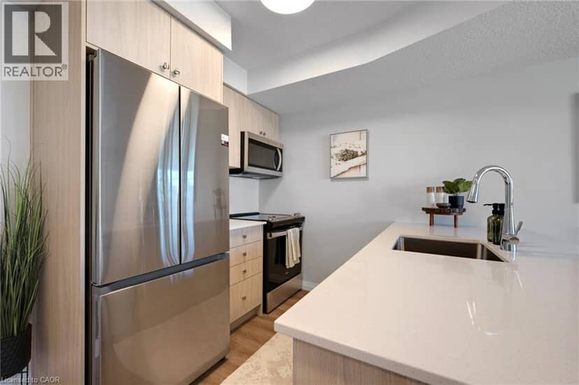 410 NORTHFIELD Drive W Unit# D16 — photo 7 of 24