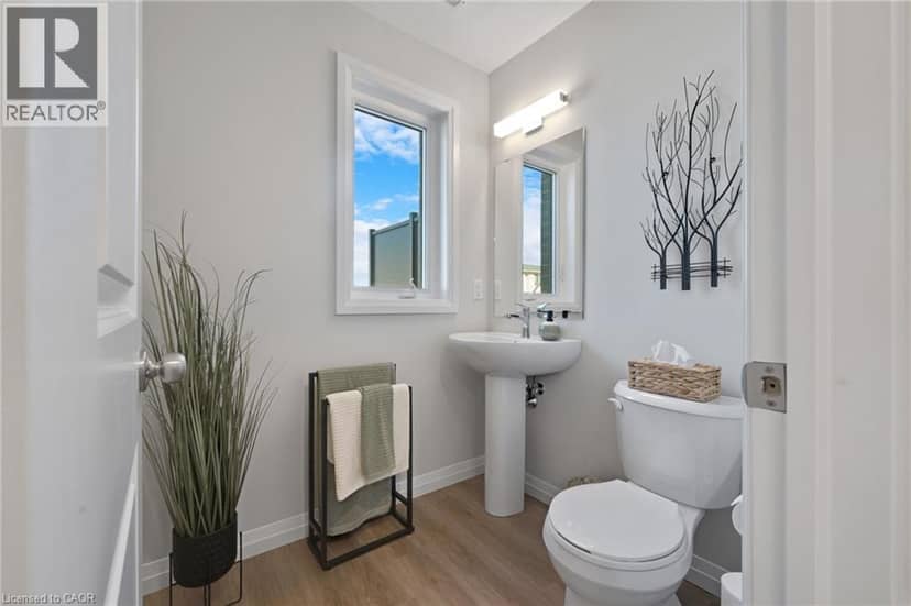 410 NORTHFIELD Drive W Unit# E11 — photo 15 of 24