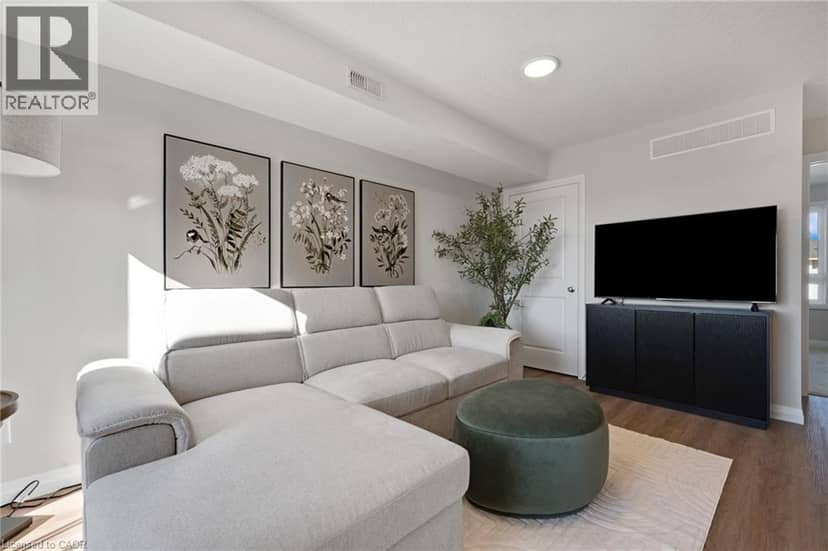 410 NORTHFIELD Drive W Unit# E16 — photo 19 of 24