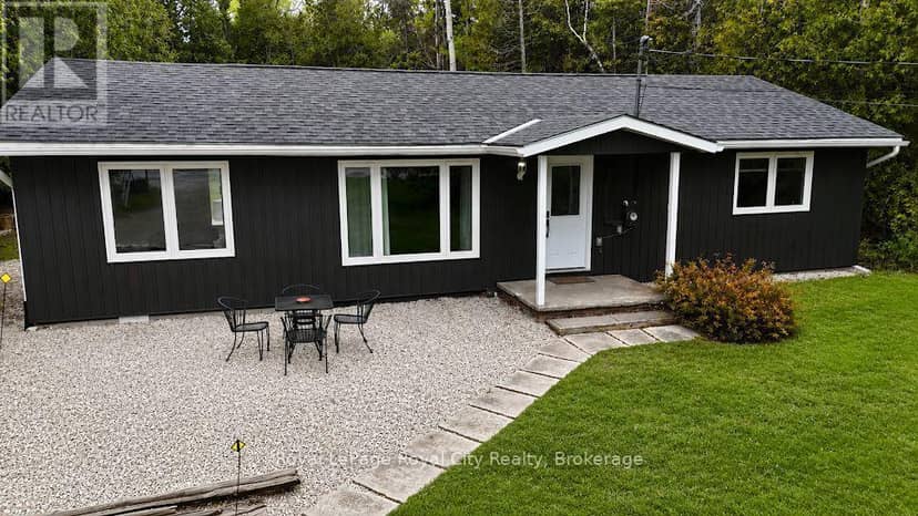 7221 6 Highway — photo 2 of 24