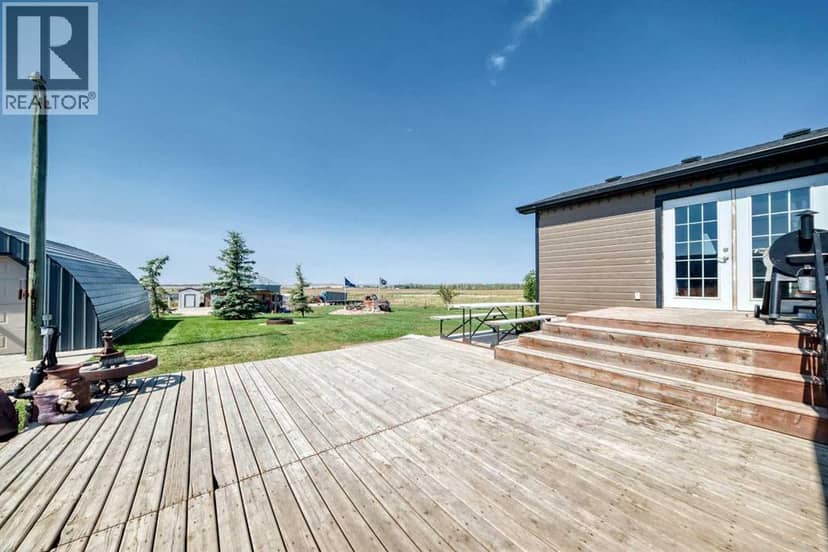 224004 Range Road 233, Rural Wheatland County, photo 3