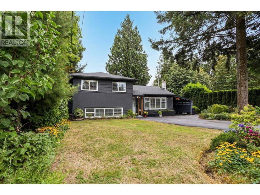 3020 THORNCLIFFE DRIVE, North Vancouver