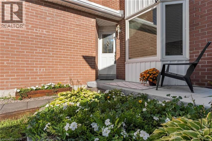 732 BENNETT Crescent, Oshawa, photo 5