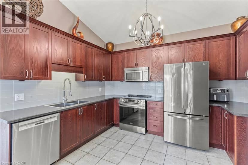 3579 CARVER Street — photo 10 of 36