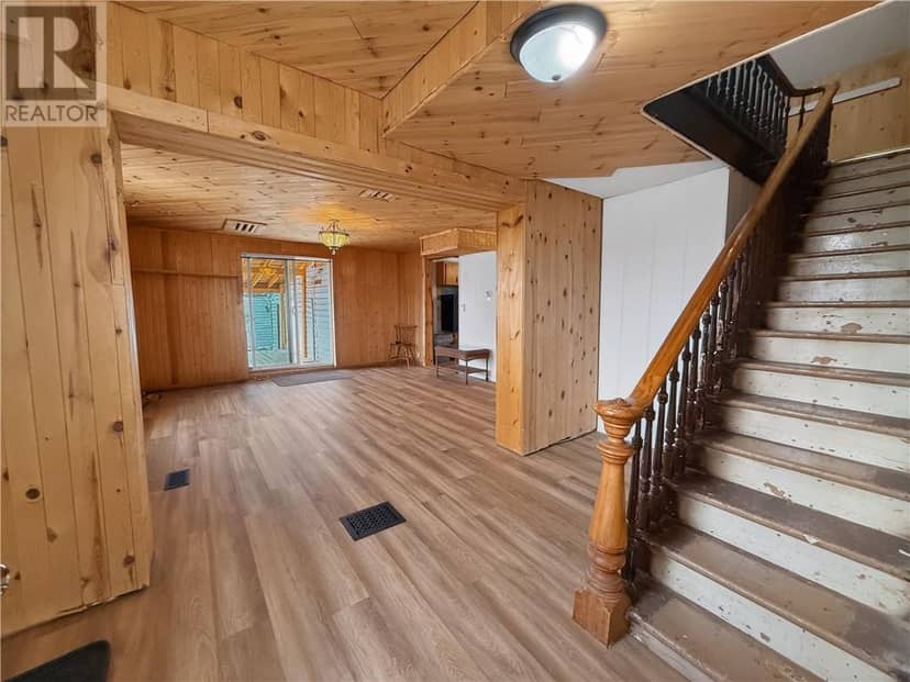 1 Phipps Street, Gore Bay, Manitoulin Island, photo 7
