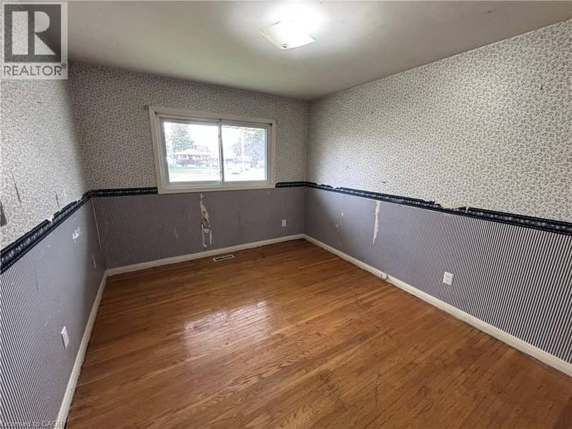 4 BEECHWOOD Court — photo 12 of 27