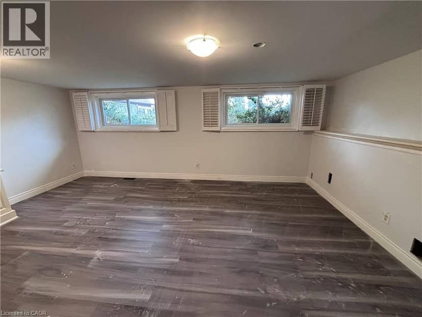 4 BEECHWOOD Court — photo 19 of 27
