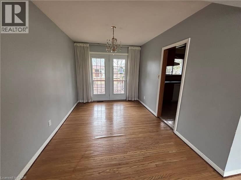 4 BEECHWOOD Court — photo 7 of 27