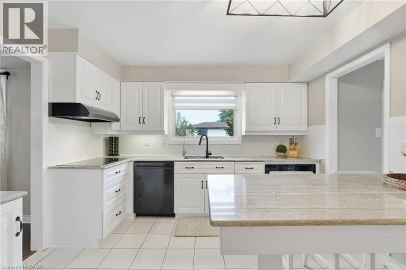 10 ACACIA Street — photo 13 of 40