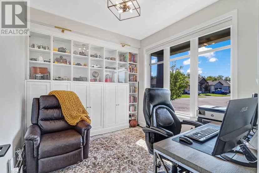 494 Central Park Boulevard, Russell, photo 6