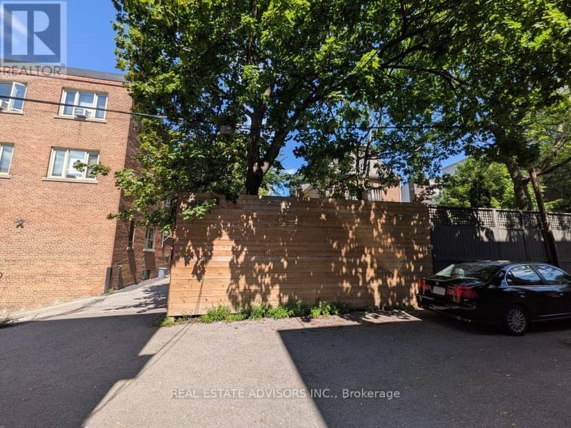 29 Thelma Avenue — photo 10 of 17