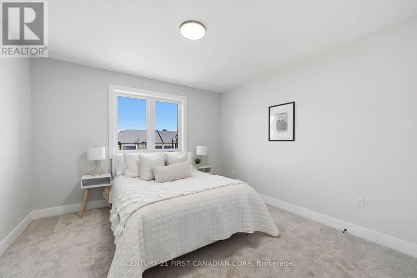 34 Postma Crescent — photo 19 of 33