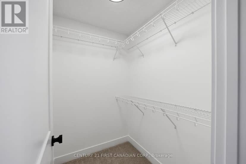 34 Postma Crescent — photo 24 of 33