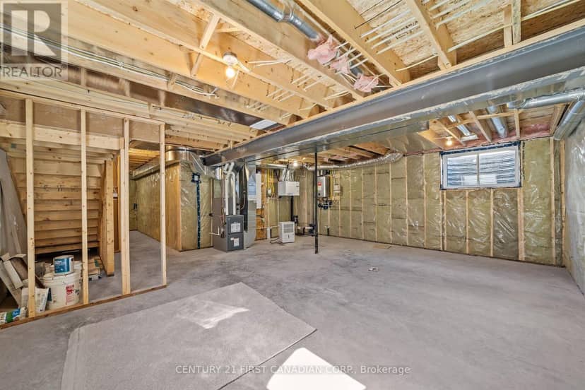 34 Postma Crescent — photo 28 of 33