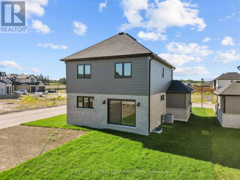 34 Postma Crescent — photo 32 of 33