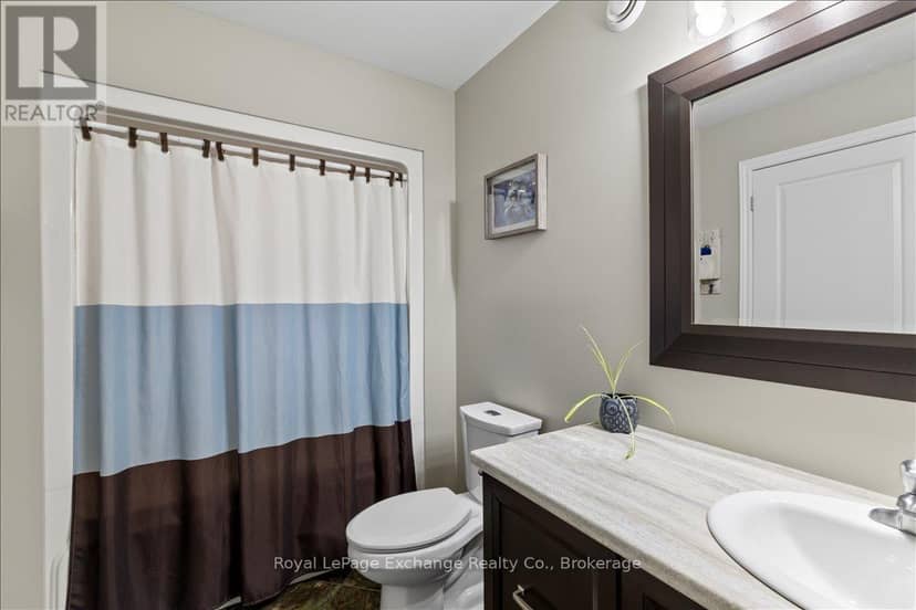 14 Kuehner Street — photo 20 of 34