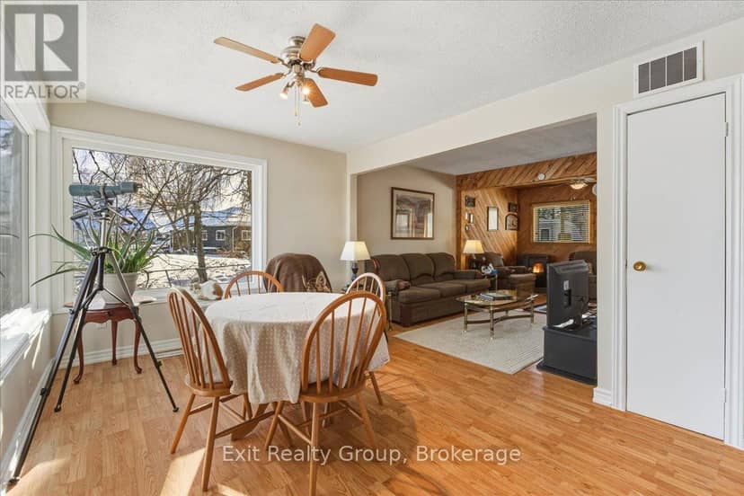 33 Willow Point Road — photo 9 of 39
