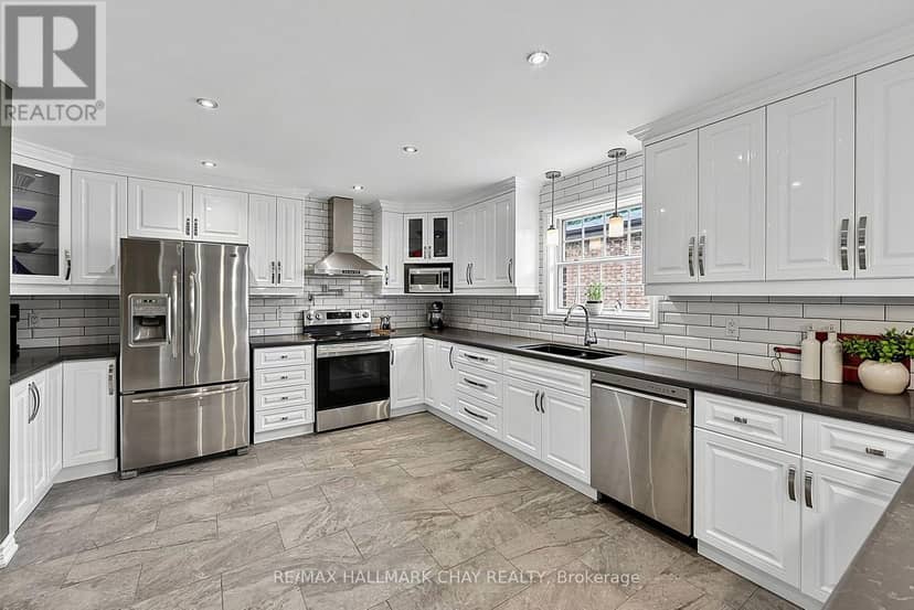 334 Parkwood Avenue — photo 3 of 29