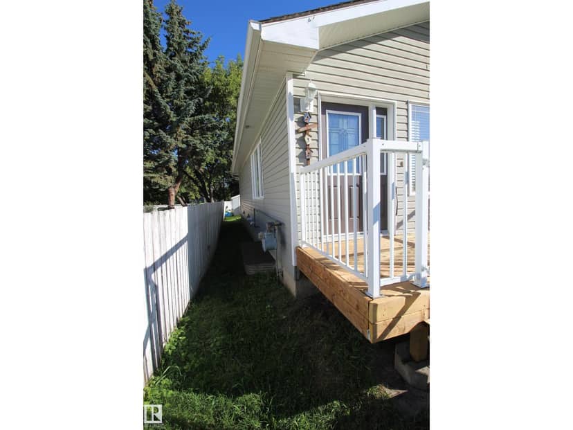 10216 101 ST, Westlock, photo 4