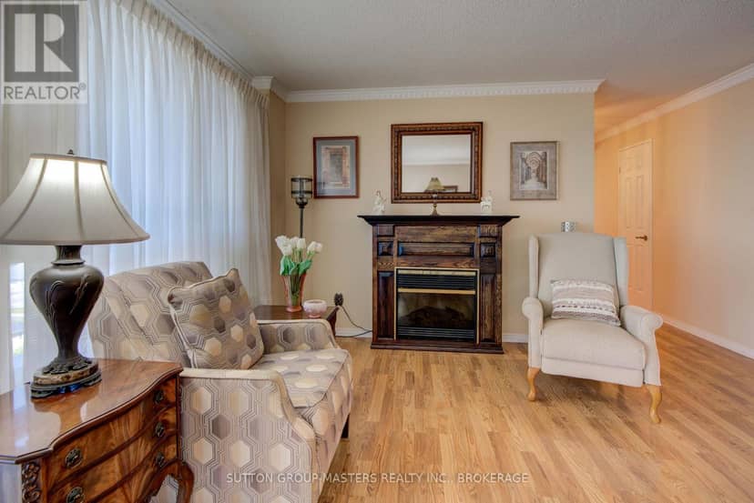 1004 - 257 Bath Road — photo 12 of 37