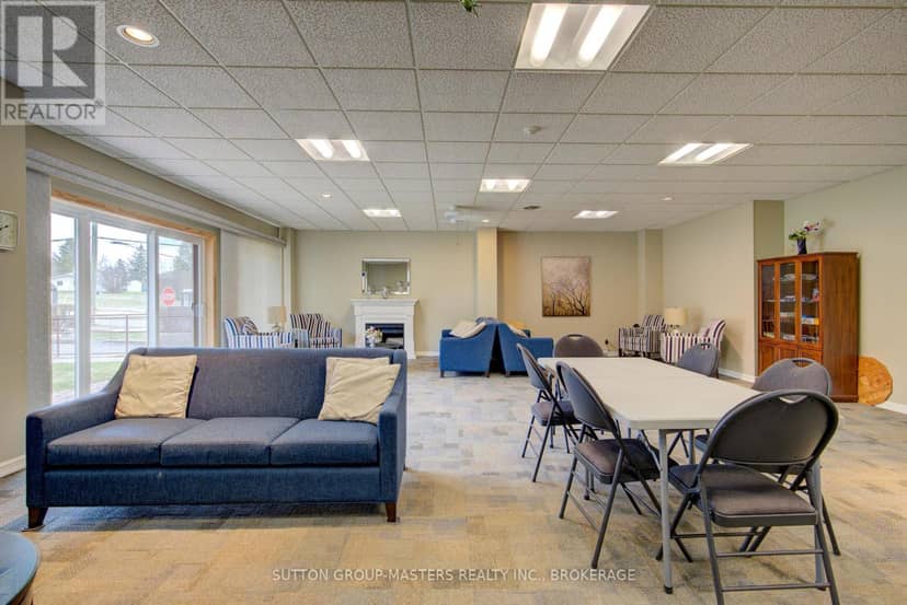 1004 - 257 Bath Road — photo 28 of 37