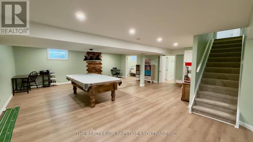 213 Leitch Street — photo 17 of 29
