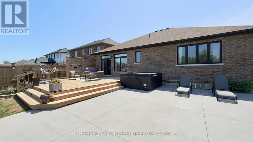 213 Leitch Street — photo 25 of 29