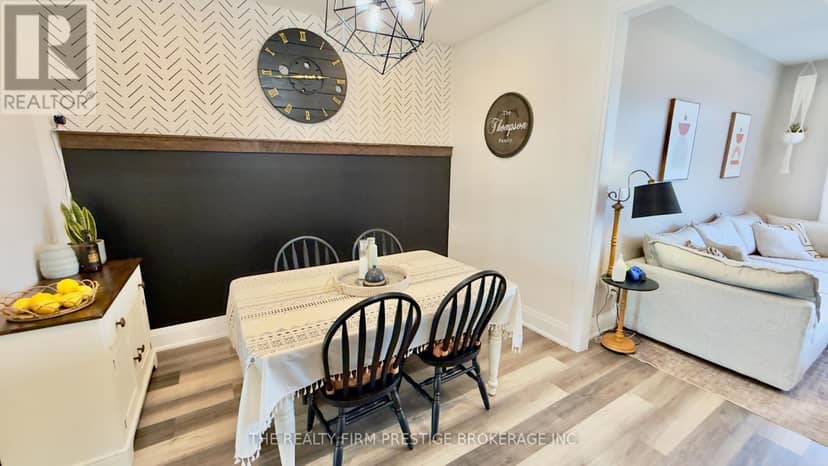 213 Leitch Street — photo 9 of 29