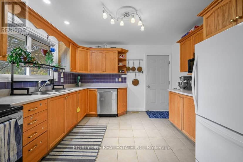 3314 Nixon Drive — photo 13 of 37